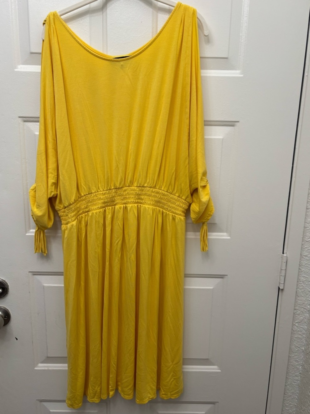 Lane Bryant Sunny Yellow Scoop Neck Top size 18/20
